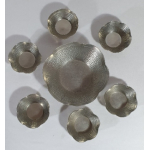 Indonesisch gehamerd tinnen pindastel, gemerkt. 